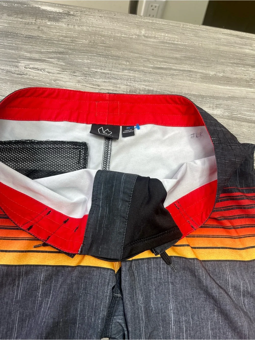 GAP vibrant red
